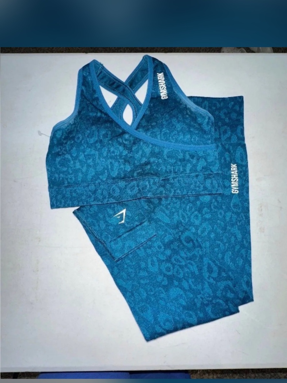 NWOT Gym Shark set